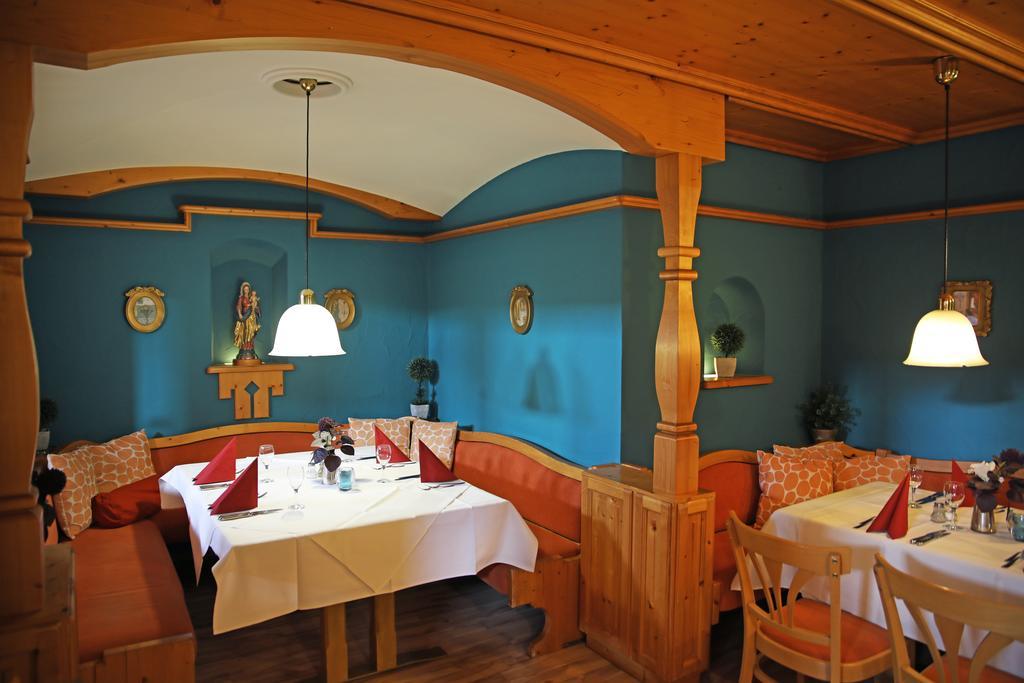 Landhotel Allgaeuer Hof Wolfegg Exterior photo